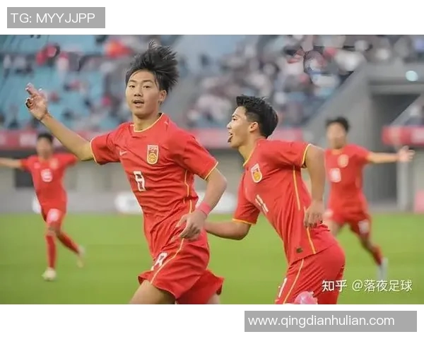 赛后分析:广州足球队与杭州足球队的战术意识与表现对比 赛后分析:广州足球队与杭州足球队的战术意识与表现对比