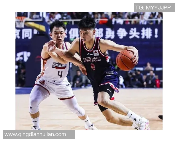 埃梅莱克与拉队激战在即谁能在这场较量中笑到最后