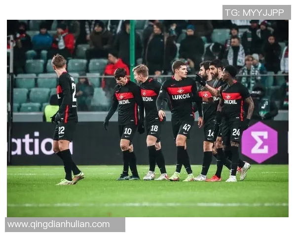 斯特贝克与布兰的较量揭示了足球战术的深层次对抗与魅力